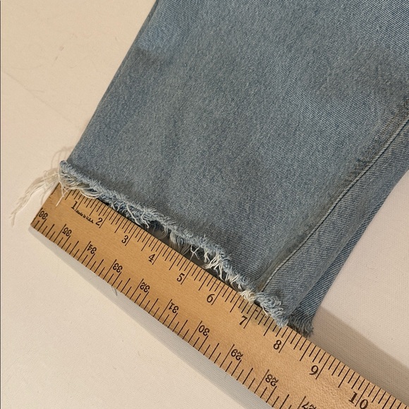 OLD NAVY - WOMENS - SLOUCHY STRAIGHT- HIGH RISE - SECRET SLIM POCKETS DENIM JEAN - Picture 4 of 7